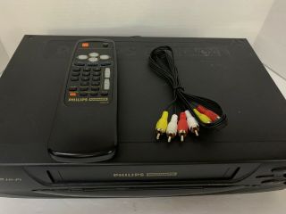 PHILIPS MAGNAVOX VRA611AT22 VCR VHS Player/ Recorder With Remote 2