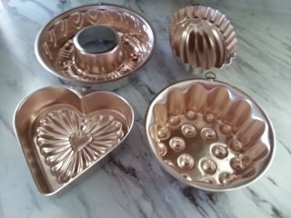 Set Of 4 Vintage Copper Colored Tin Lined Jello Mold Wall Hanging Decor
