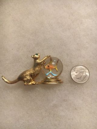 Signed Vintage Gold Crown Cat Brooch With Fishbowl In Gold Tone