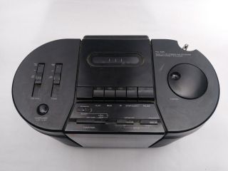 Sony Watchman MEGA B&W TV FM AM Receiver Stereo Cassette Player Model No.  FD - 555 2