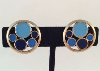 Vintage Crown Trifari 60’s Gold Tone Round Shades Of Blue Mod Clip On Earrings