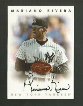 1996 Leaf Signature Series Yankees Mariano Rivera Autograph Card