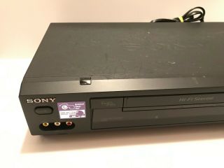 Sony SLV - N900 VHS VCR Player Video Cassette Recorder w/Remote AV Cables 2