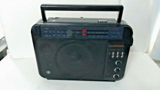 General Electric Ge Superadio 7 - 2887a Am Fm Portable Radio