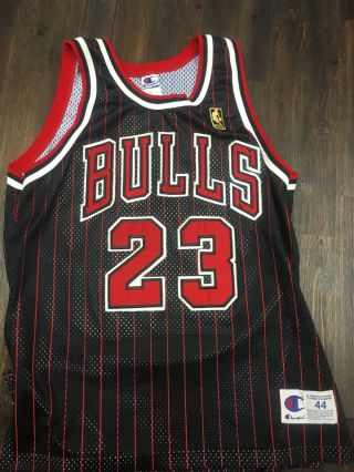 Champion Authentic Michael Jordan Chicago Bulls Pinstripe Away Jersey Sz L 44