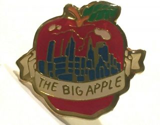 York City Big Apple Skyline Lapel Pin Travel Souvenir