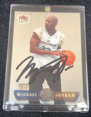 Michael Jordan Washington Wizards Signed 2001 Fleer Card With