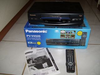Panasonic Pv - V4520 Vcr 4 Head Vhs Recorder Omnivision Hifi & Remote