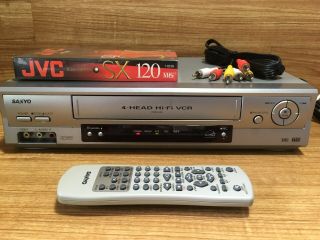 Sanyo Vcr 4 Head Vhs Hi Fi Stereo Video Cassette Recorder W/ Remote Vwm - 900