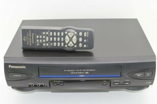 Panasonic Pv - V4522 Video Cassette Recorder Vhs Player 4 Head Hi - Fi Stereo Vcr