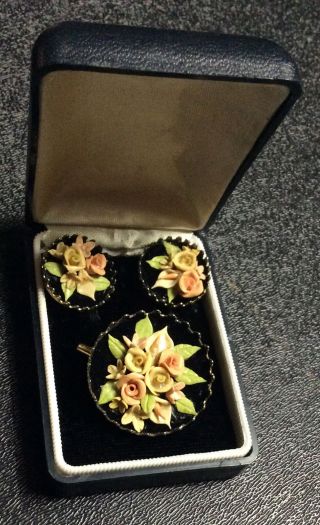 Vintage 3 Dimensional Flower Ear Rings And Matching Pin