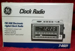 Vintage Ge Compact Fm/am Electronic Digital Clock Radio Model 7 - 4601