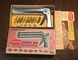 Vintage Wear Ever Cookie Gun And Pastry Decorator Kit W/ Directions