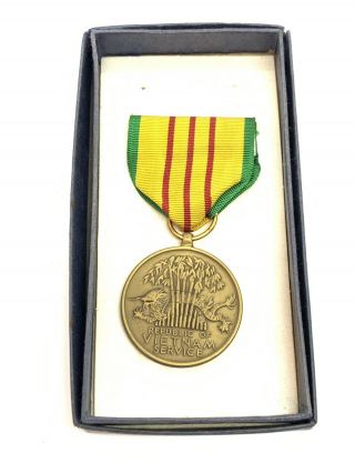 Vintage Gi Republic Of Vietnam Service Medal & Ribbon