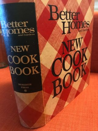 Vintage 1970 Better Homes And Gardens Cookbook Ring Hardcover 3rd Printing 2