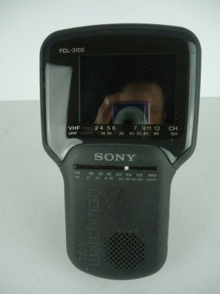 Sony Watchman Fdl - 3105 Tv And Radio Handheld Television Tuner Vintage