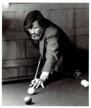1980 Vintage Photo Kris Kristofferson Plays Pool On Set Of Movie " Heaven 