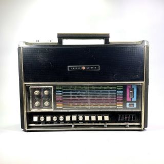 Intage General Electric Multiban Radio Model P4990a Worldwide Colorful