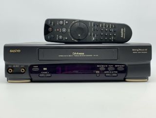 Sanyo Vhr - 5435 Vhs/vcr Tape Player Recorder 4 Head Vcr & Remote