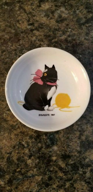 Vintage Ceramic Cat W/ Yarn Branson,  Missouri Ashtray Souvenir