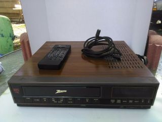 Zenith Vre205 Vhs Player/recorder With Remote And Cable.