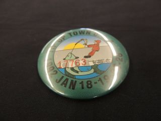 Vintage 1992 Tip Up Town USA Houghton Lake Michigan Ice Fishing Button Pin Back 2