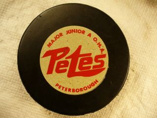 Ohl Peterborough Petes Oha Cmjhl Vintage Logo Official Hockey Puck Collect Pucks