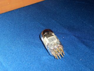 Amperex 6922 E88CC Gold Pin D Getter Tektronix checked tube tests NOS on TV - 7/U 3