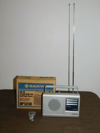 Vintage Sanyo Am/fm Portable Radio W/ Dual Power Source Rp 5230