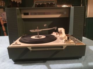 Vintage Ge General Electric Wildcat Portable Record Player With Diamond Stylus