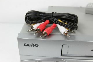 Sanyo VWM - 950 VCR Stereo Hi Fi bundle with Remote Batteries and RCA Cables 3