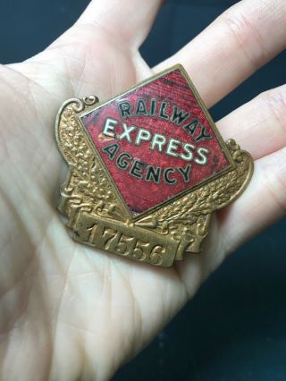 Obsolete Railway Express Agency Badge Pin Back Enamel 17556