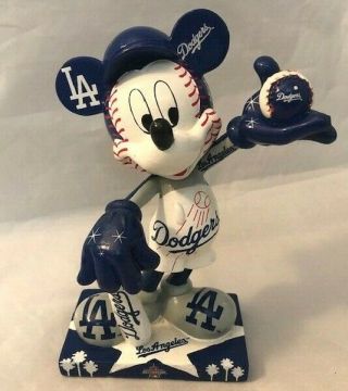 Los Angeles Dodgers Limited Edition Disney Mickey Mouse All Star 2010 Figurine 2