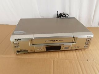 Sanyo Vwm - 700 Vcr Vhs 4 Head Video Cassette Player And