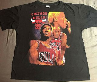 Michael Jordan,  Scottie Pippen & Dennis Rodman Chicago Bulls T - Shirt