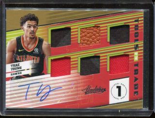 2018/19 Panini Absolute Trae Young 6 - Piece Jersey Ball Swatch Auto D 35/49