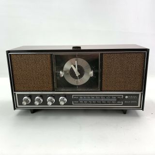 Vintage Ge General Electric Clock Radio Model C - 4550b Transistor Radio