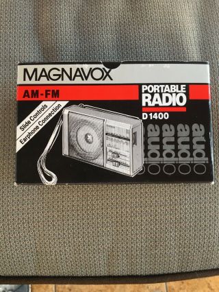 Vintage Nos Magnavox Two Band Receiver D1400 Am/fm Portable Pocket Radio