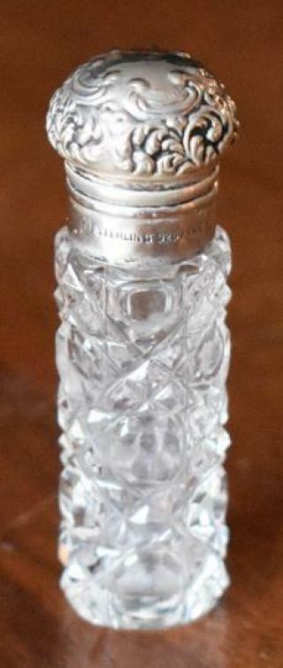 Lovely Antique Ornate Sterling Silver Topped Faceted Pattern Glass Purse Perfume