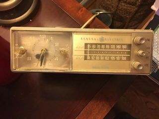 Vintage General Electric Silver Am/fm Alarm Clock Radio Lighted Dial Yeah,  Baby