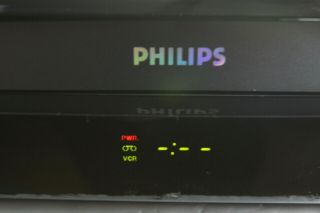 Philips VRB411AT23 VCR bundle with Remote Batteries Coaxial Cable for TV hookup 2
