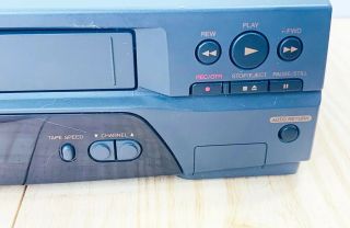 Symphonic SL2860 Hi - Fi VHS VCR 2