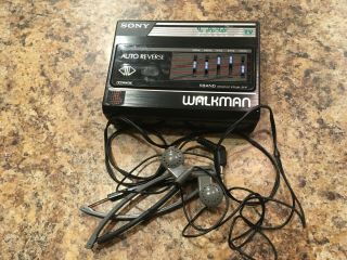 Sony Vintage 80s Walkman Radio & Stereo Cassette Player Wm - F80 Japan & Mdr - A10