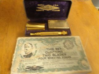 Vintage Gillette " The " Safety Razor In Case And Box Gold -