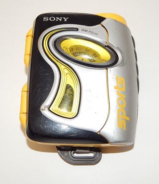 Vintage Walkman Sony Sports Am/fm Cassette Wm - Fs111 Mega Bass - No Headphones