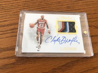 2018 - 19 Flawless Clyde Drexler Auto 5 - Color Game Patch Gold /10 Rockets