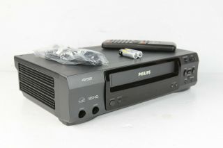 Philips Vrb411at22 Vcr Bundle With Remote Batteries And Coaxial Cable