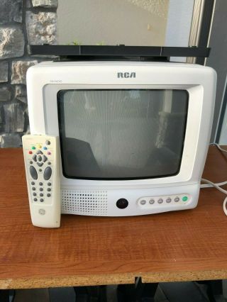Rca Portable Tv With Remote And Mount,  Model Eo9310wh