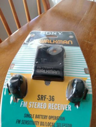 Vintage Sony Fm Walkman Srf - 36 Fm Stereo Receiver In Packaging With Headphones
