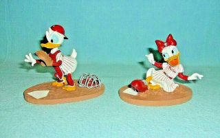 Philadelphia Phillies Mlb Donald & Daisy Duck Limited Edition Baseball Figurines